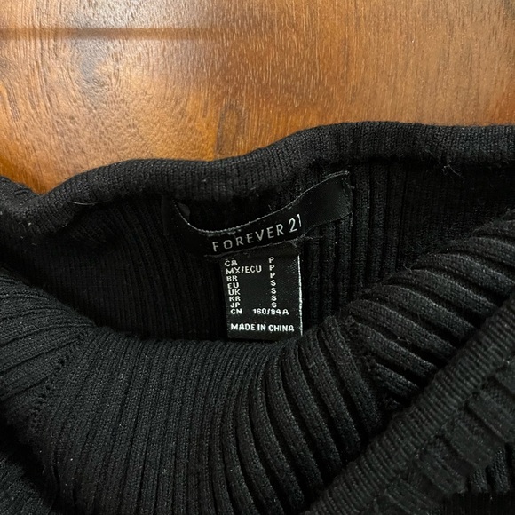 Black Ribbed Tube Top - Picture 2 of 3